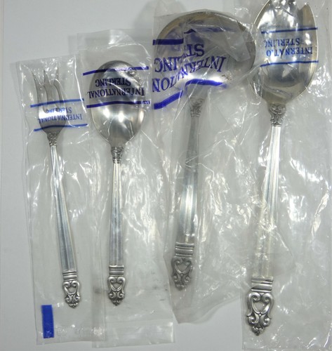 International Sterling Royal Danish Hostess Set of Servers Still Wrapped - Imagen 2 de 3