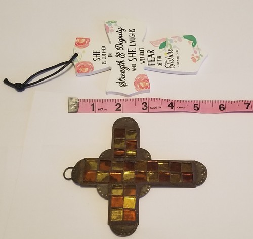 Cross Crosses Gift Home Decor Wall Art Lot of 2 Metal & Wooden Christian  - Bild 2 von 9