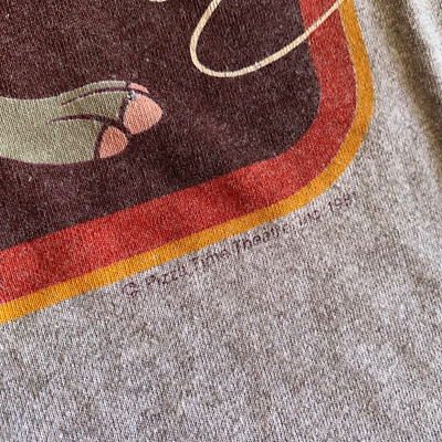 1981 VINTAGE 80s CHUCK E. CHEESE PIZZA TIME THEATRE SOUVENIR T