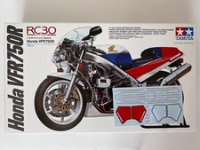 Honda VFR750R Kit - Tamiya 14057 | kingshobby.com