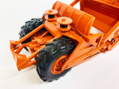 Allis Chalmers TS-300 Motor Scraper 1:50 Scale - Picture 8 of 10