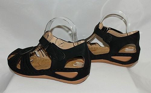 Casual Comfort Black Leather Low Wedge Sandals Embroidered Lightweight NIB 11 42 - Picture 5 of 10