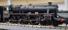 Graham Farish Bachmann N Gauge 372-137B Black 5 4-6-0 Lined Late Crest