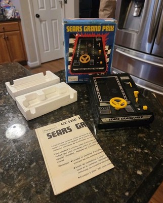 SEARS Auto Race  Vintage Electronic Handheld Tabletop Arcade Video Game READ!