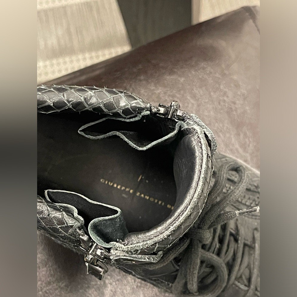 Authentic Giuseppe Zanotti python embossed leathe… - image 7