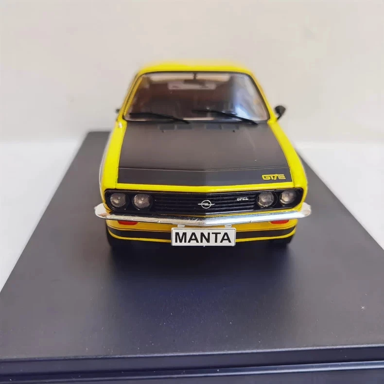 WHITEBOX 1/24 OPEL MANTA A GT/EOpel car model - Image 2 of 4