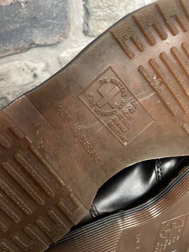 Bota Chelsea Dr. Martens Vintage 2976 Hecha en Inglaterra Negra Talla Uk 5 En muy buena condición - Imagen 18 de 24