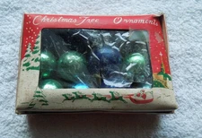 VINTAGE BOX OF 12 1" ROUND ASSORTED COLOR CHRISTMAS ORNAMENTS - FEATHER TREE