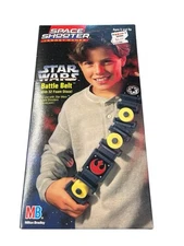 Star Wars MB Space Shooter Battle Belt With 32 Disks Vintage 1996