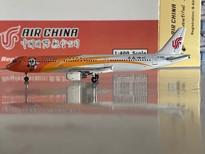 Phoenix Models Air China Airbus A321-200 1:400 B-6361 Beautiful Sichuan Panda