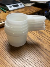 Tupperware  Clear Set of 5 Nesting Measuring Cups