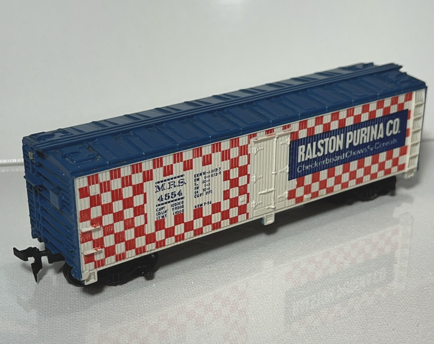 HO Scale Tyco Ralston Purina Company Reefer MRS 4554