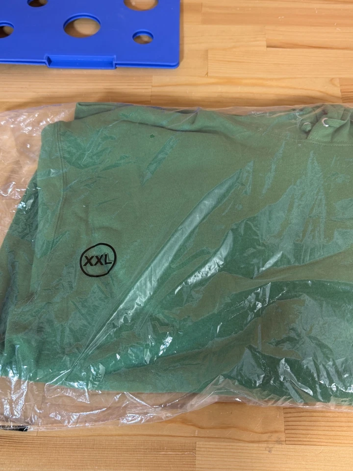 Sudadera con Capucha Supreme Caja Pequeña (FW24) Verde Polvoriento Talla 2XL Totalmente Nueva Foto 3 de 4