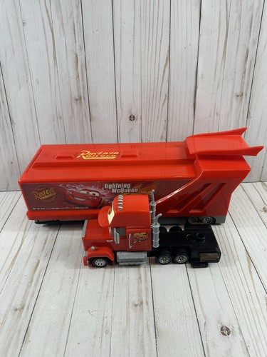 Vintage! Disney Pixar Cars MEGA MACK PLAYTOWN - Foto 4 di 21