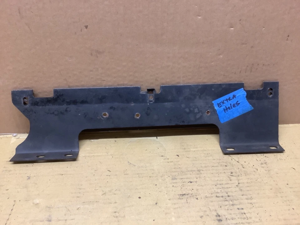 1964 - 1967 年雪佛兰 Corvette Stingray 手套盒门支架二手原始设备制造商 c — 第 2/2 张图片