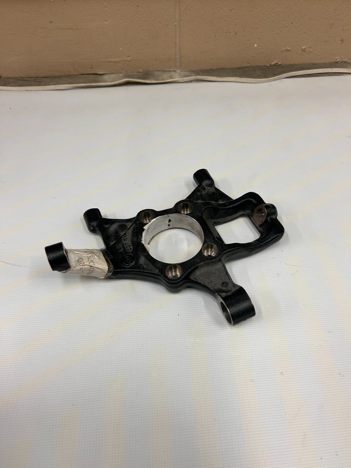 LOTUS UPRIGHT RH FRT C132C4006F