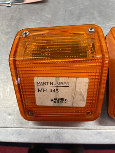 Pair of MFL445 & MFL444 Magneti Marelli indicator lamps. - Picture 3 of 4