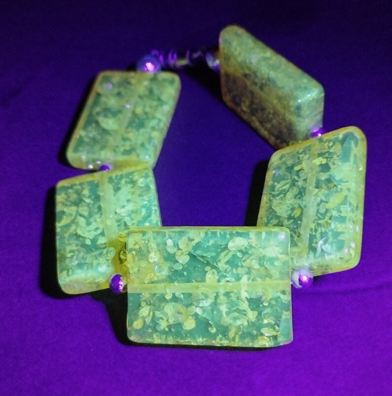 Lucite Bracelet Rectangle Beads Flecks Florescent - image 11