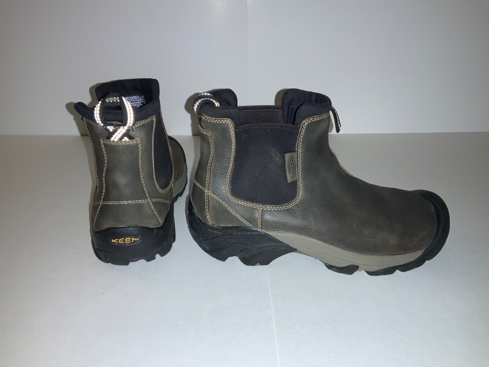 KEEN Anchorage III Winter Boots Mens Size 8 Brown Leather Waterproof Insulated