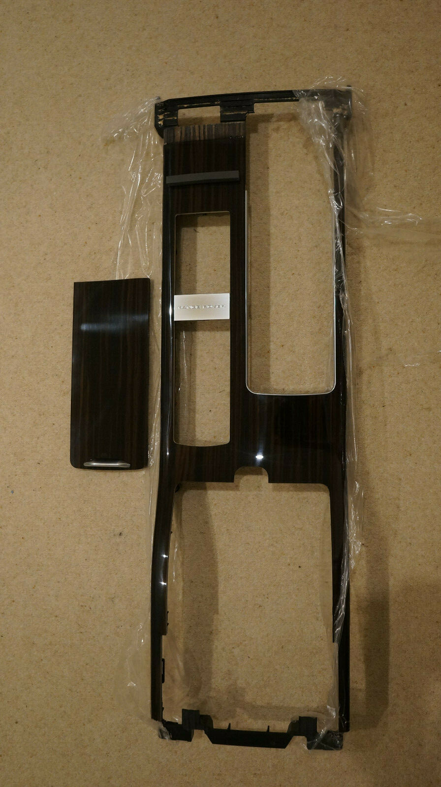 Land Rover Genuine Centre Console Panel Finisher LR076847 Macassar  