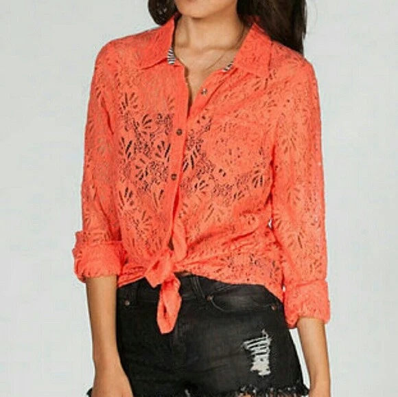 NWT Juniors Womens Volcom Floral Lace Long Sleeve Button Up Top Tee Shirt Blouse - Image 3 of 4