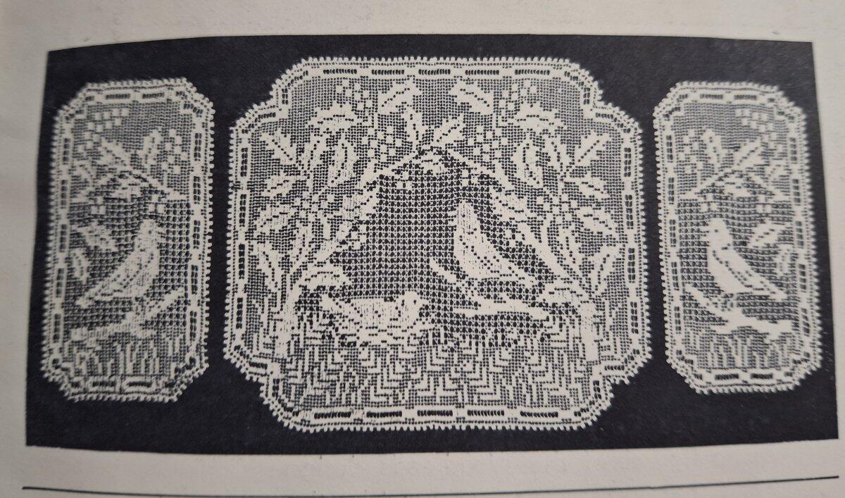 Antique MARY CARD 'Holly & Bird' 2 x Doilies 1931 Design Filet Hand Crochet
