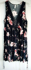 Floral Sundress SZ Small by Xhilaration Ruffled bottom Lace accents Tie back