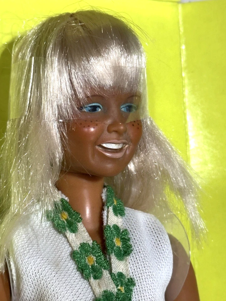 复古 Dusty Doll 带原装泳衣 1974 Kenner 2833 香港带盒 ☀️ — 第 3/4 张图片