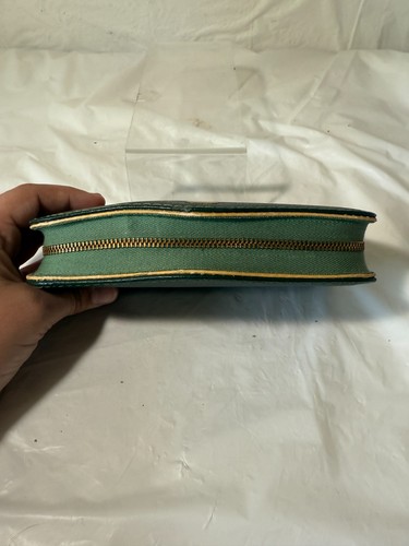 Vintage Crane Deluxe Sewing Kit Ornate Scissors, Thimble, wooden Spool Thread - Picture 14 of 17