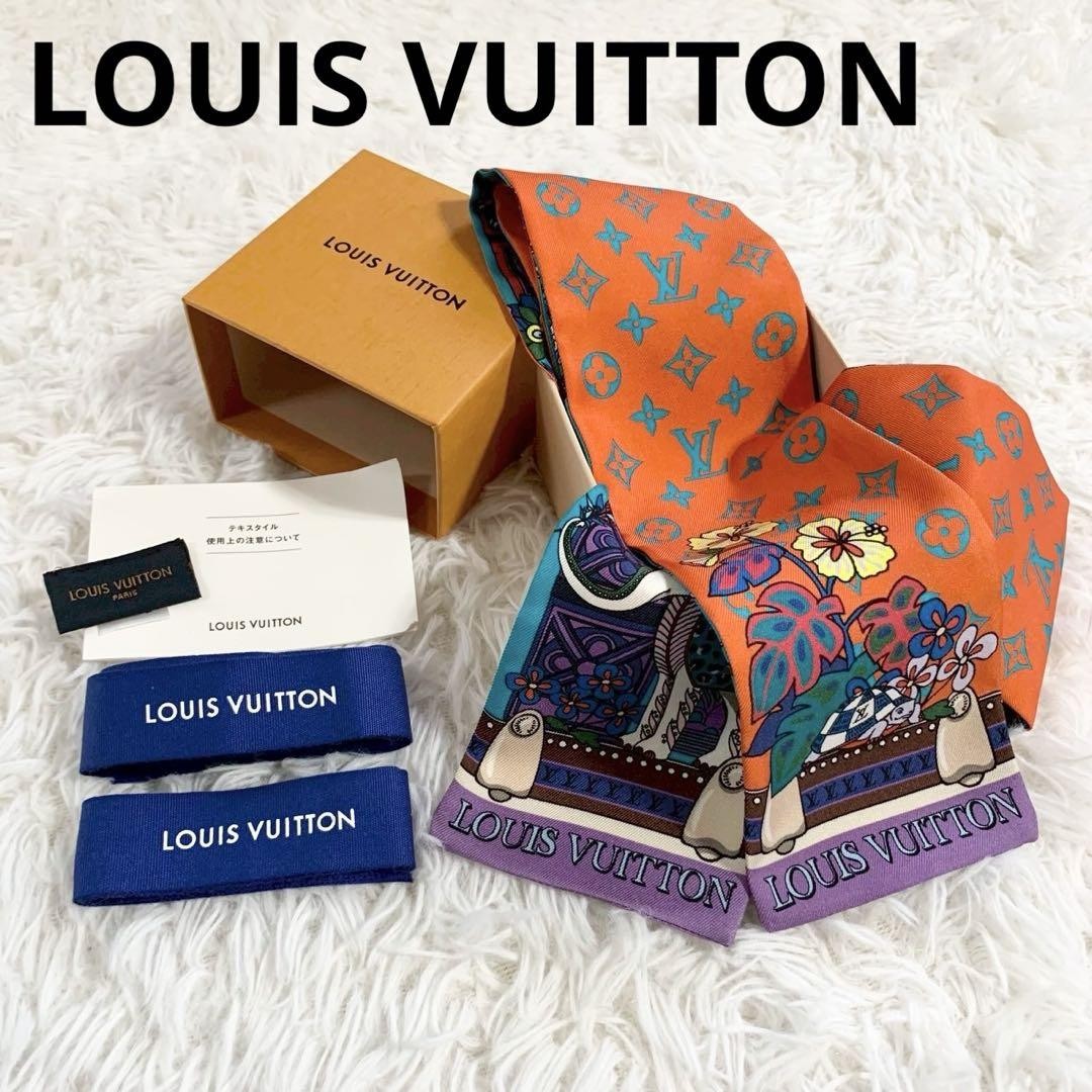 Louis Vuitton Bando LV Wonderland Monogram Silk Scarf New