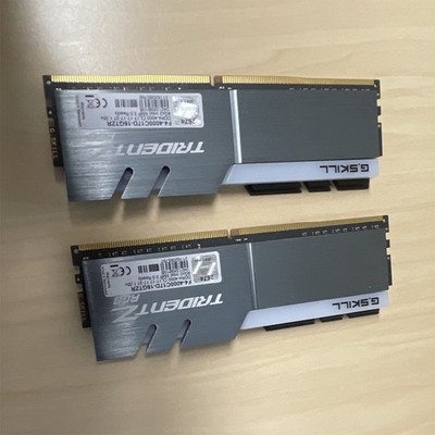 G.SKILL Trident Z RGB 16GB (2x8GB) DDR4-4000 PC4-32000 DIMM F4-4000C17D-16GTZR