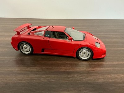Bburago Special Collection 1/18 Red Bugatti EB 110 1991 COD 3055 Made Italy