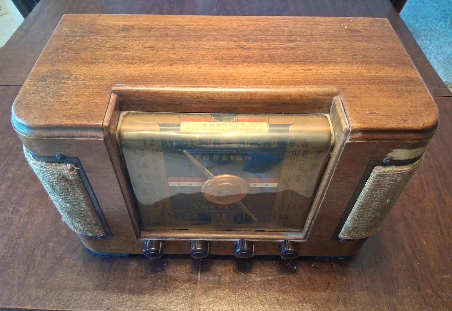 Rare WORLD WAR 2 CROSLEY VICTORY MODEL 63-T ANTIQUE TRANSOCEANIC WOOD TUBE RADIO