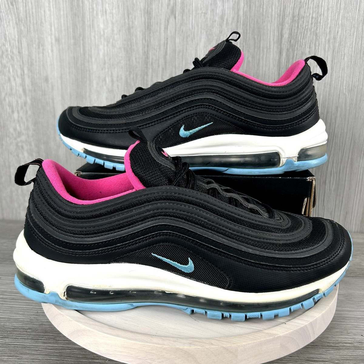 nike air max plus before the bite