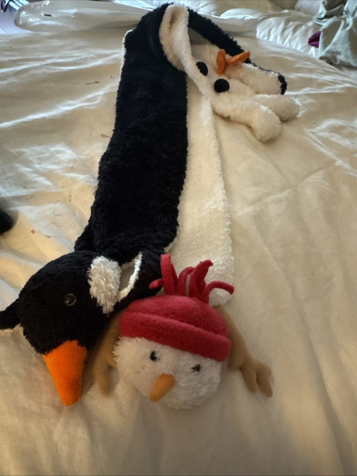 Peluche largo plano muñeco de nieve y pingüino North American Bear Ca Foto 3 de 3