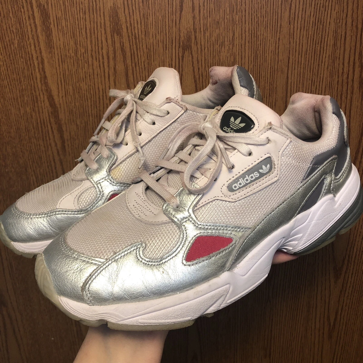 Adidas falcon gris rose hotsell