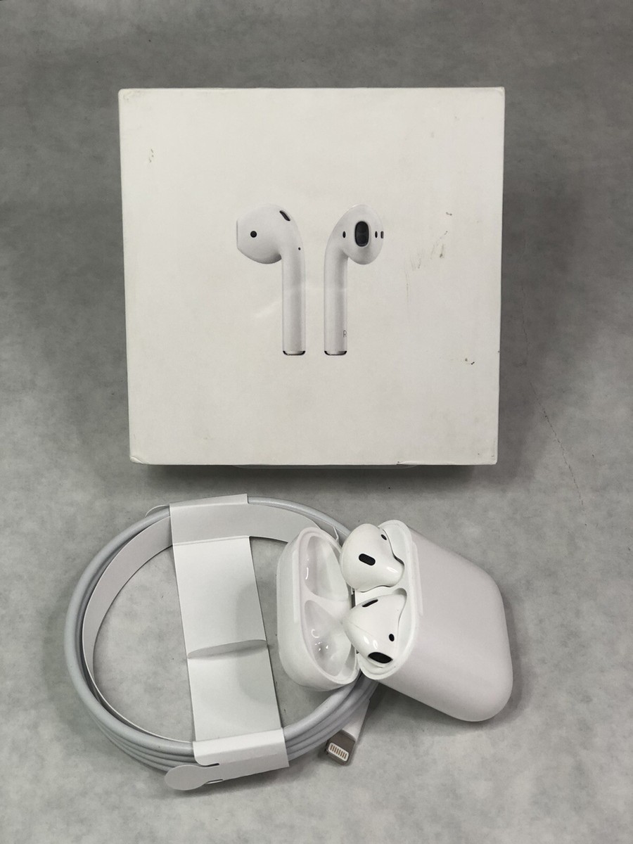 Apple Airpods 2nd Generation with Charging case - White Apple Airpods 2nd Generation with Charging case - White