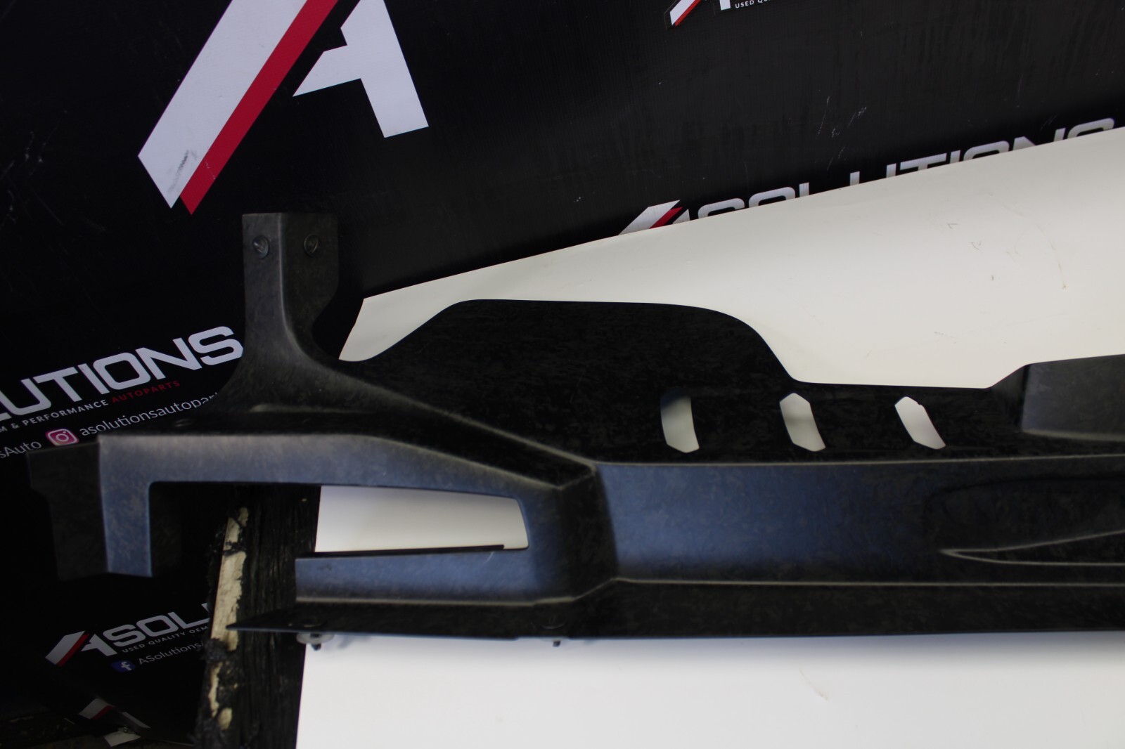 2015 LAMBORGHINI HURACAN COVER (CARBON FORGED) ENGINE BAY TRIM PANELS OEM LH RH