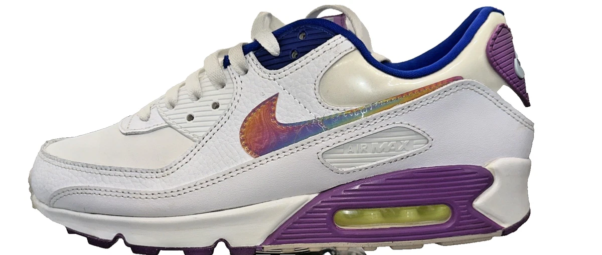 Nike Air Max 90 SE Spring Easter White Purple Shoe Nike Air Max 90 Sneakers Lilac Swoosh Classics White Retro  main image 3