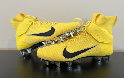 Nike Alpha Menace Pro 2 Oregon Ducks PE Mens Size 15 Wide Yellow Football Cleats Nike Alpha Menace Pro 2 Oregon Ducks PE Mens Size 15 Wide  main image 3