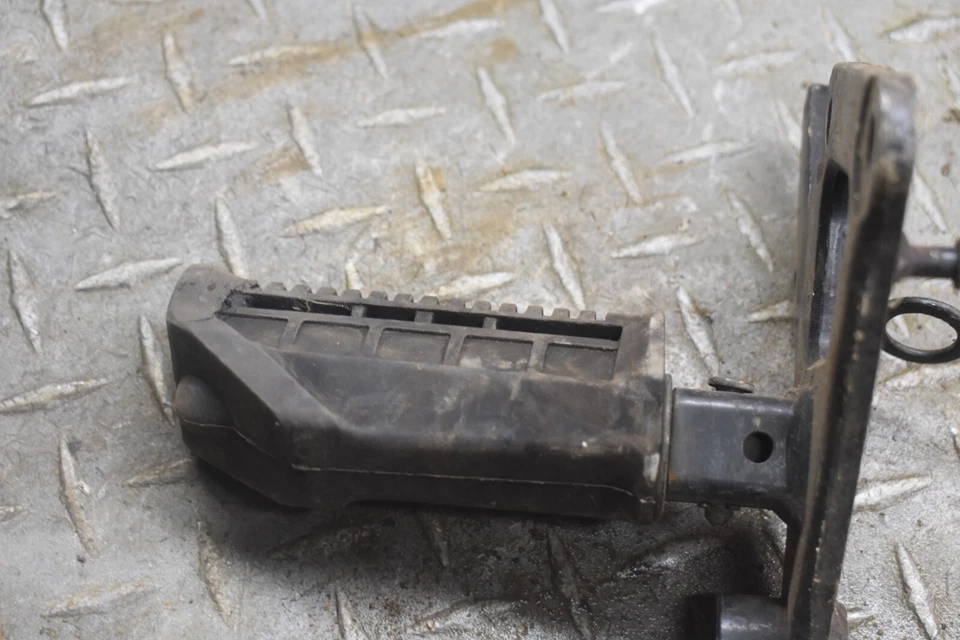 REPOSAPIÉS C1-10 CON MONTAJE MOTO SUZUKI GS500F GS 500 F ENVÍO RÁPIDO GRATUITO Foto 4 de 4