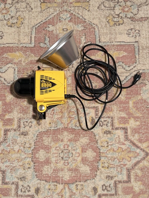 Paul C. Buff Alien Bees B800 Monolight Studio Light Strobe Flash Unit