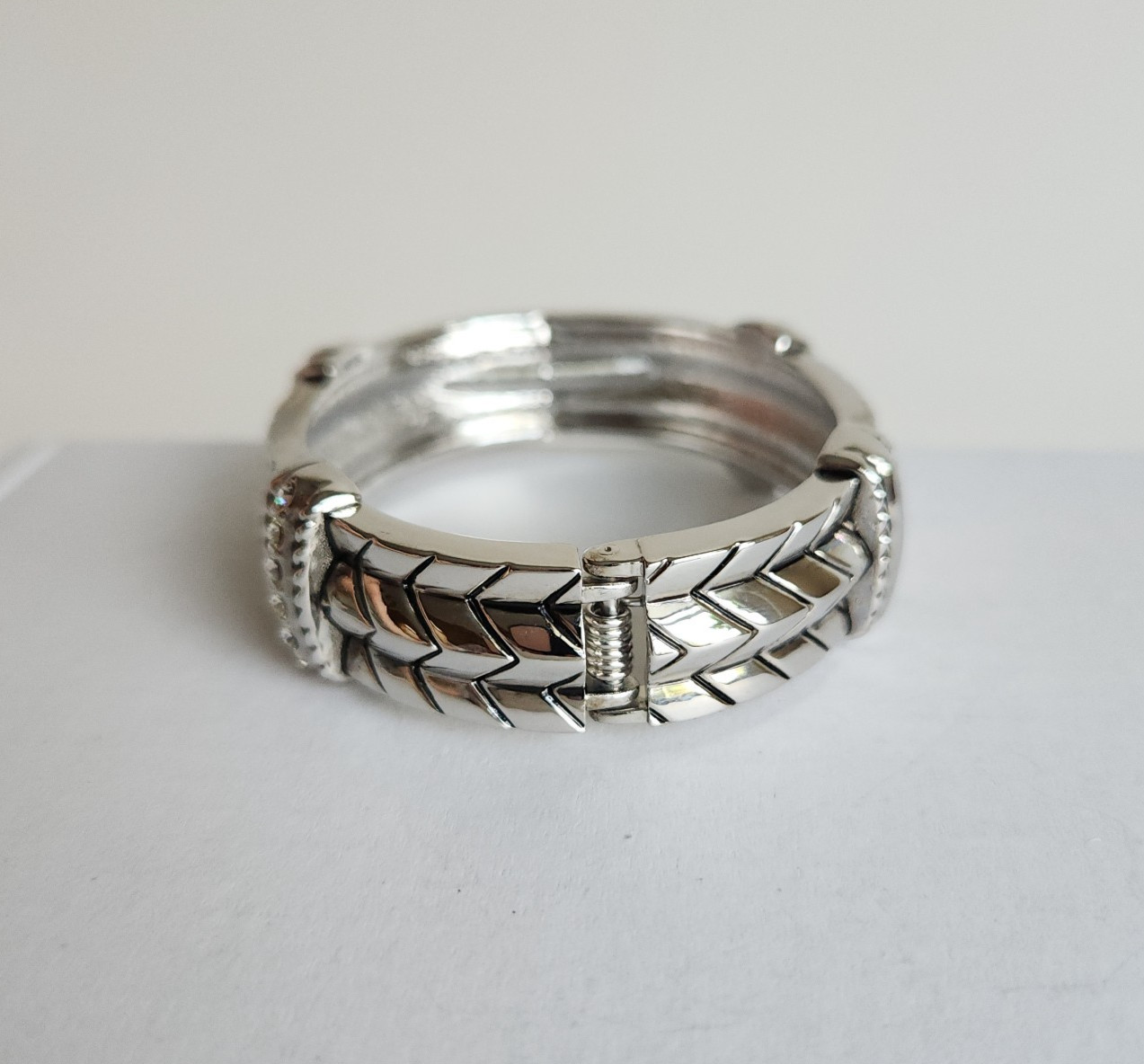 Chunky Bold Silver Tone Hinged Bangle Bracelet | … - image 3