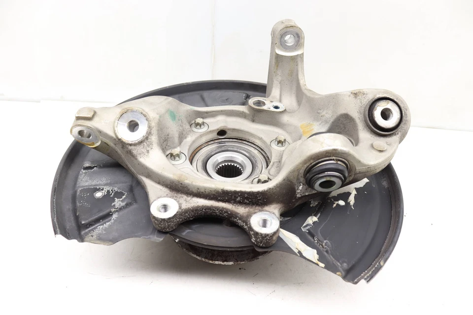 2010-2016 MERCEDES-BENZ E350 - REAR LEFT Spindle Knuckle W/ Wheel Bearing - Image 3 of 4