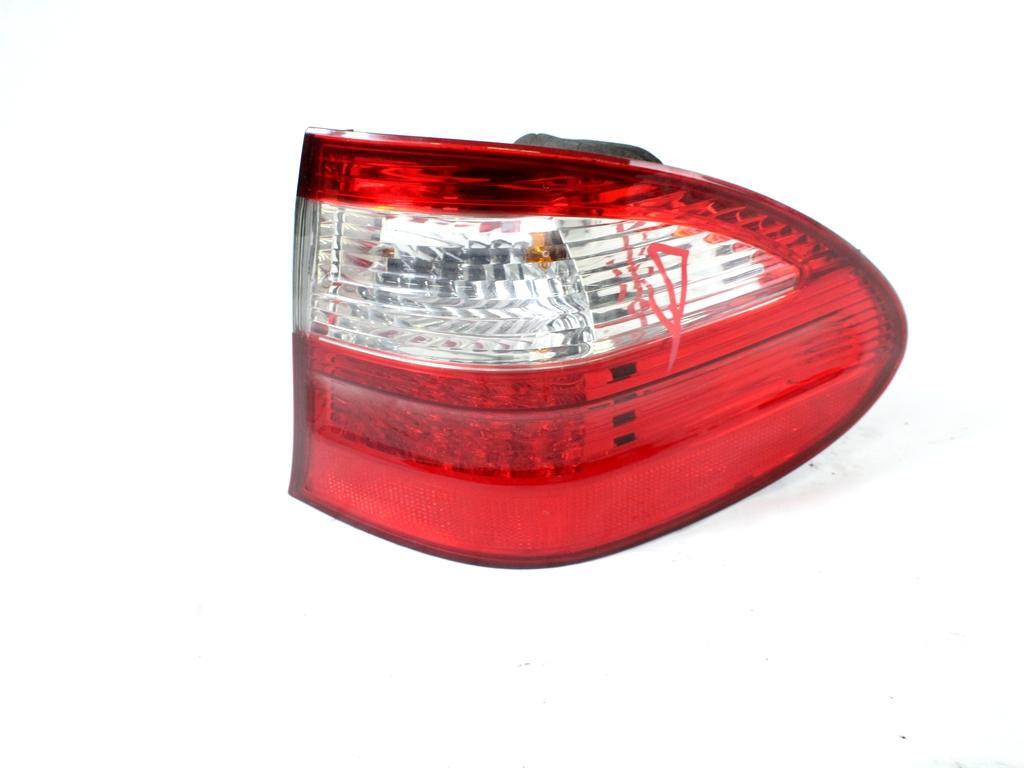 A2118201664 headlights rear right part outdoor Mercedes E-Class 