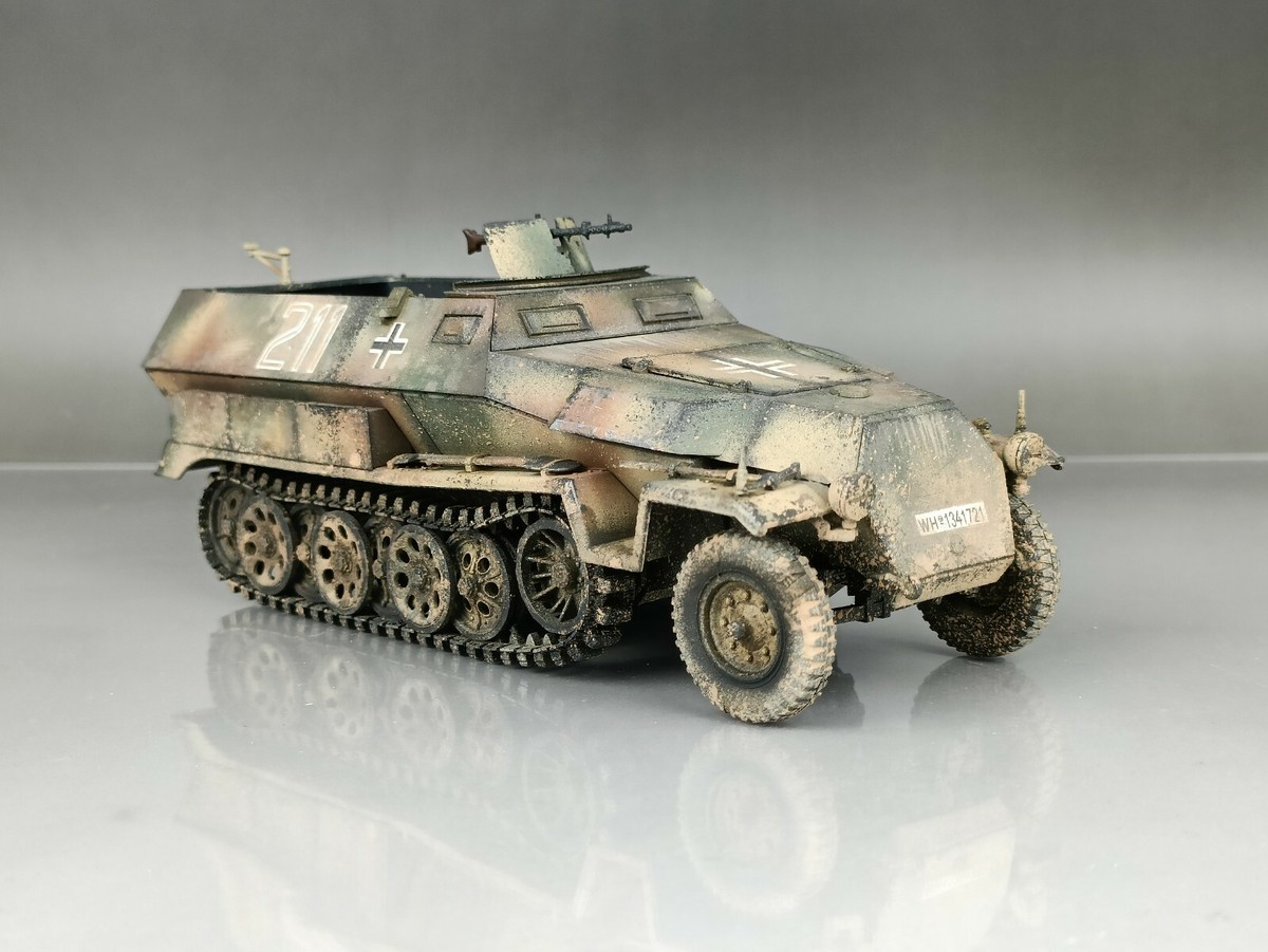 1/35 初版限定Sd.Kfz.251/7 Ausf.C & M35A2 他 1/35 Built WWII German Sd.Kfz.251 Ausf.C Half-track Personnel