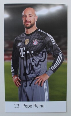 FC Bayern München Fußball-Autogrammkarte online kaufen FC Bayern München Fußball-Autogrammkarte online kaufen
