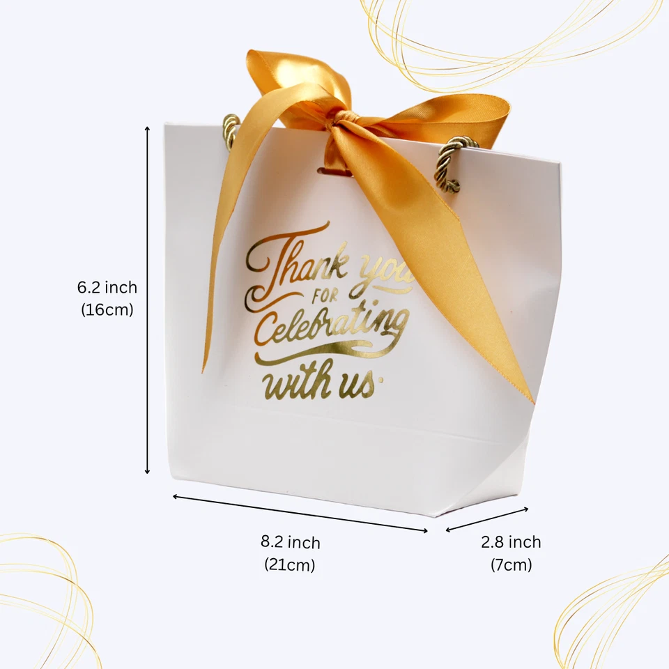 Bolsas para regalos de boda de lámina dorada: elegantes bolsas de regalo de agradecimiento Foto 3 de 4