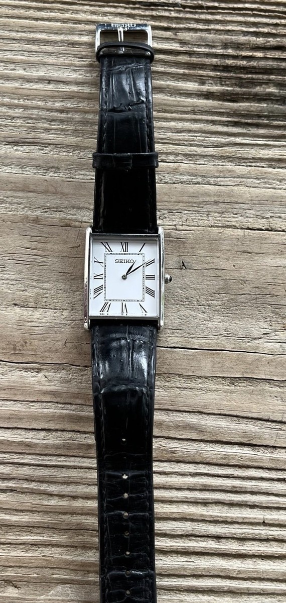 Seiko Essentials White Dial/Black Leather Strap Men's Watch
