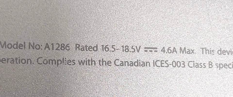 Apple MacBook Pro 15" A1286 2010 Intel Core i5 2,4 GHz - PARA REPUESTOS #581 Foto 4 de 4